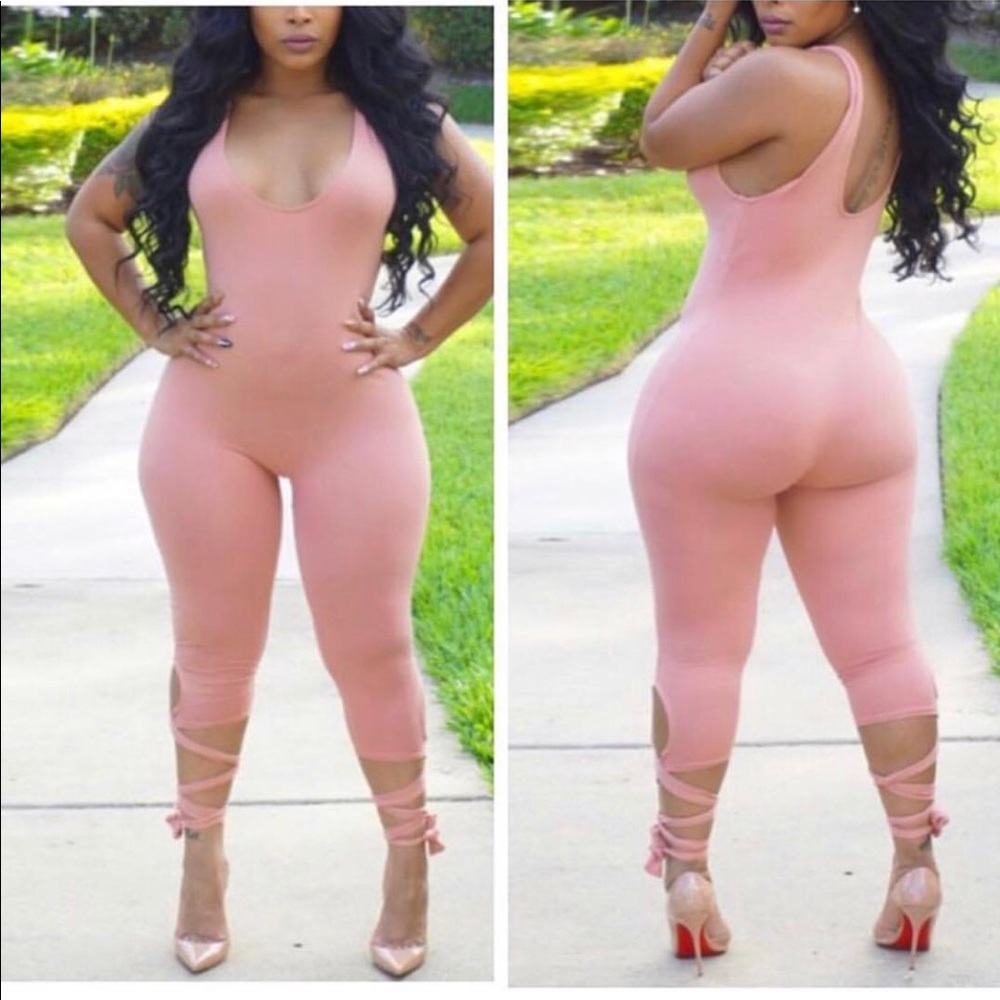 Pink U-Neck sexy slim fit jumpsuit